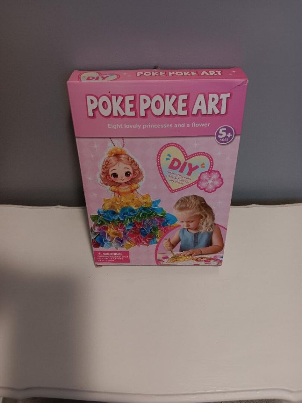 New Poke Poke Art Kit 8 Lovely Princesses and a Flower Ages 5+